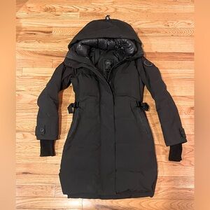 2XS Women’s Black Canada Goose Coat
